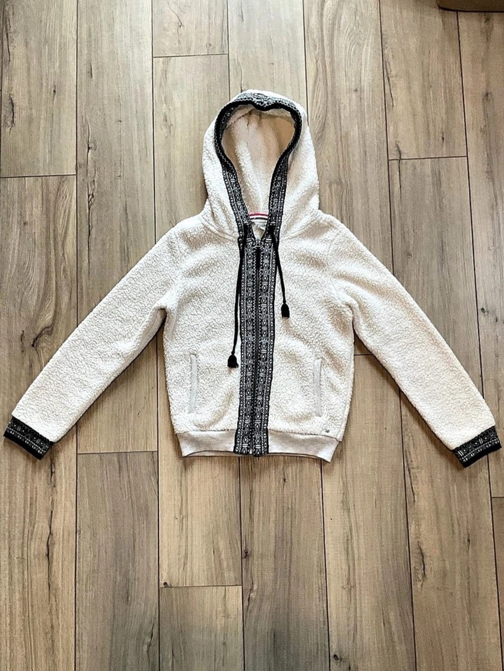 american eagle rare sherps zip up